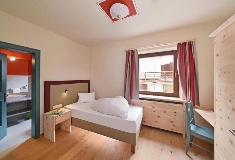 标准单人间, Gassenwirt