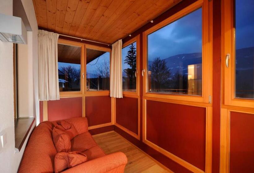 带1个卧室的带阳台的公寓, Gassenwirt