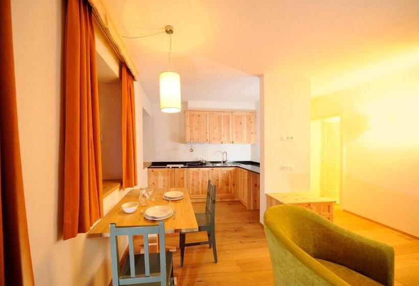 带1个卧室的带阳台的公寓, Gassenwirt