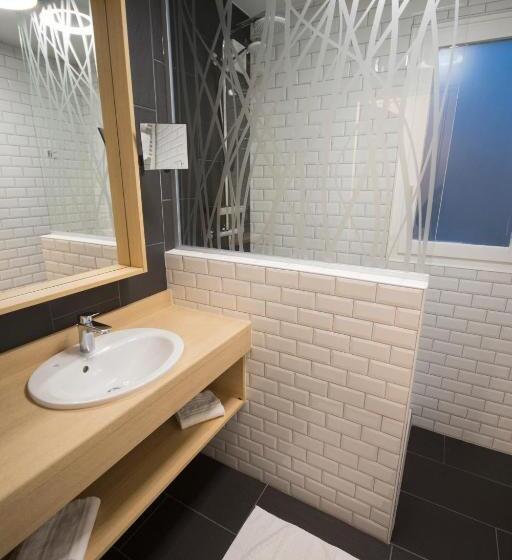 غرفة قياسية, Bastide