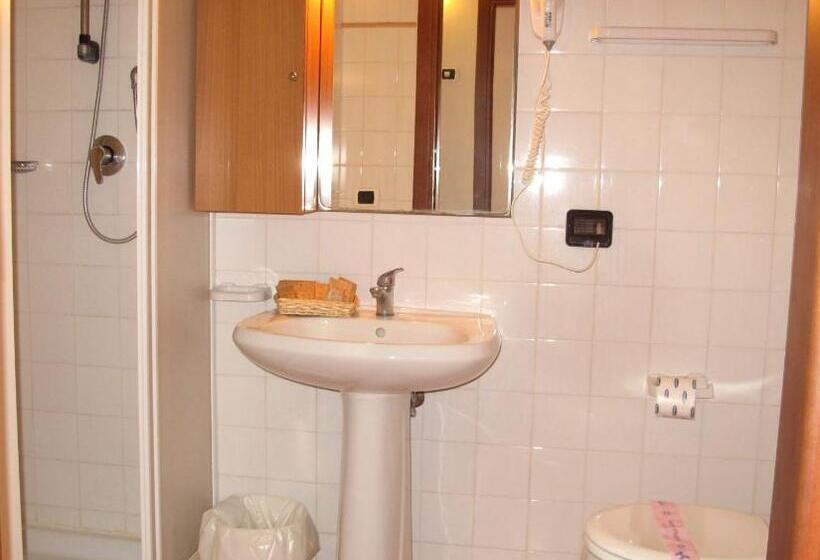 شقة غرفتين نوم مزودة بشُرفة, Le Corti Di Montepitti