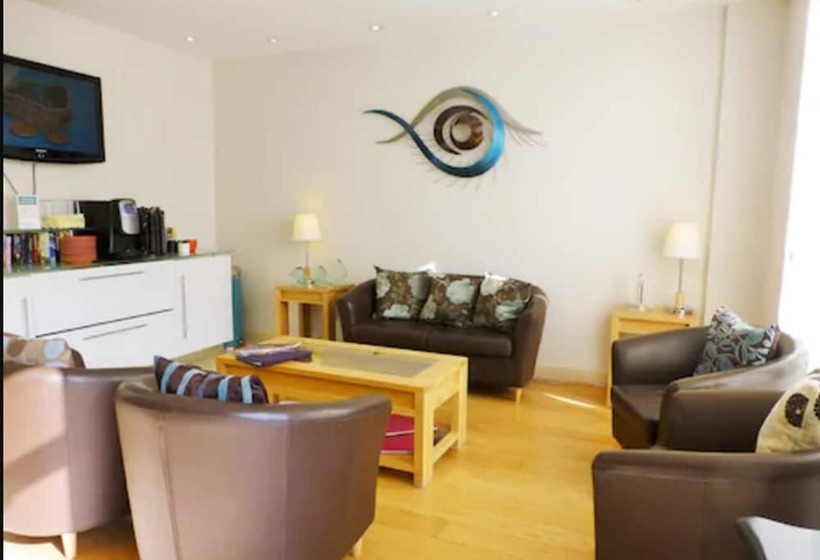 バルコニー付き１ベッドルームアパートメント, Liberty Wharf Apartments