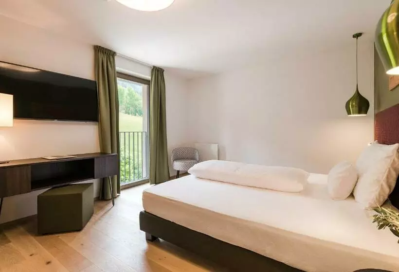 اتاق استاندارد یک نفره, Oliven  & Genusshotel Hirzer