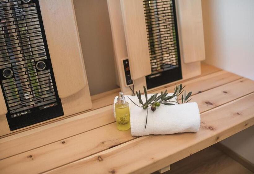 Suite Deluxe, Oliven & Genusshotel Hirzer