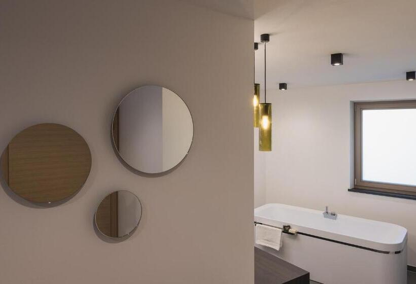 Suite Deluxe, Oliven & Genusshotel Hirzer