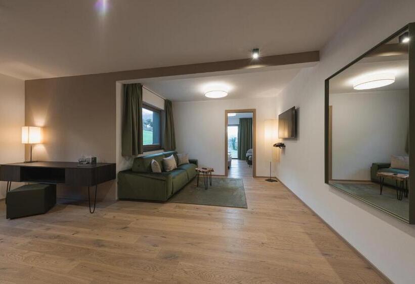 Apartament Rodzinny, Oliven & Genusshotel Hirzer