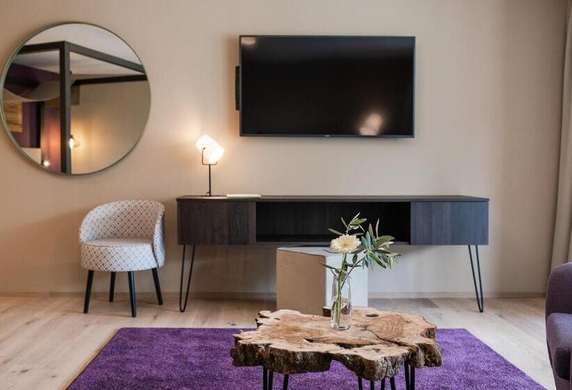 Suite Deluxe, Oliven & Genusshotel Hirzer