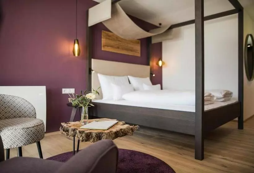 سوییت لوکس, Oliven  & Genusshotel Hirzer