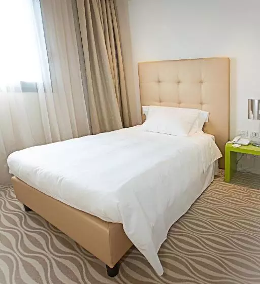 スタンダードシングルルーム, One Hotel & Restaurant