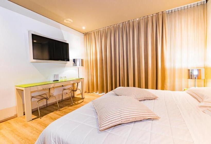 غرفة سوبيريور, One Hotel & Restaurant