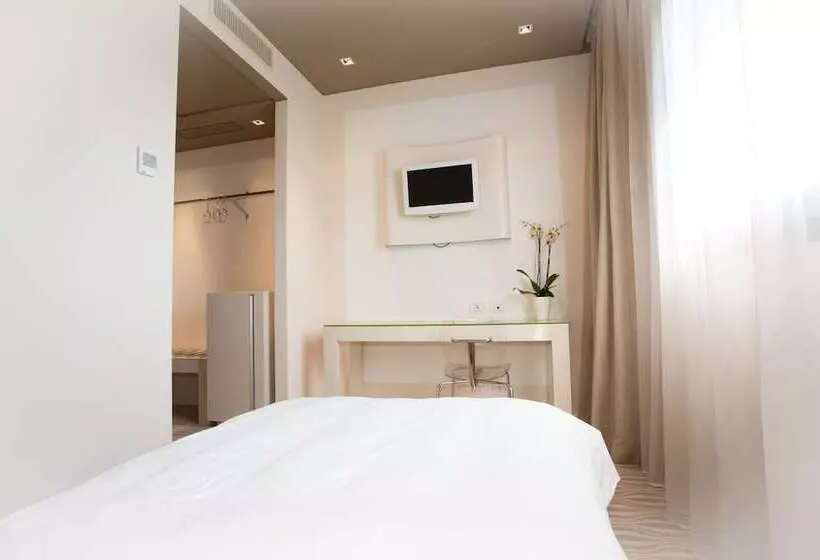 スタンダードシングルルーム, One Hotel & Restaurant