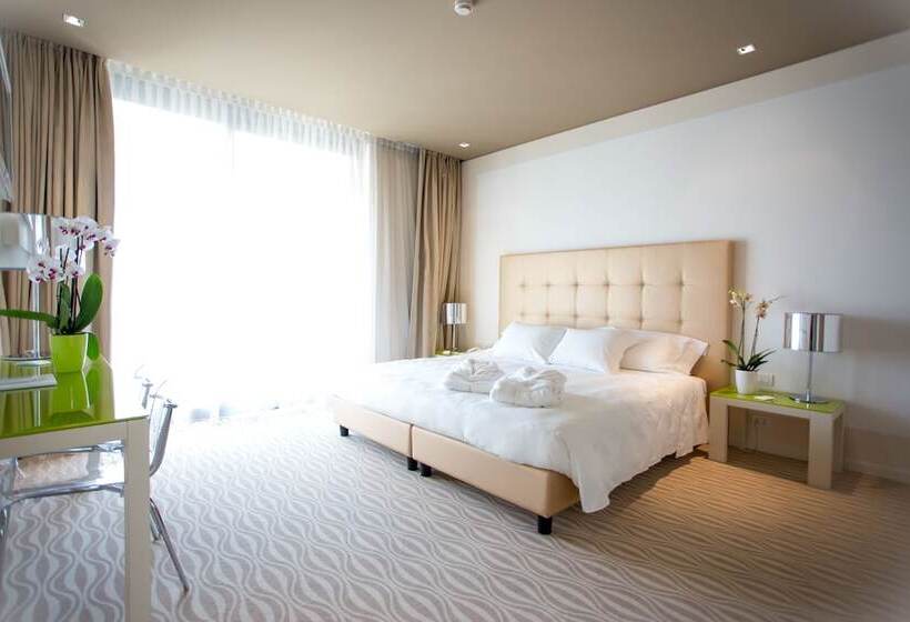 غرفة سوبيريور, One Hotel & Restaurant