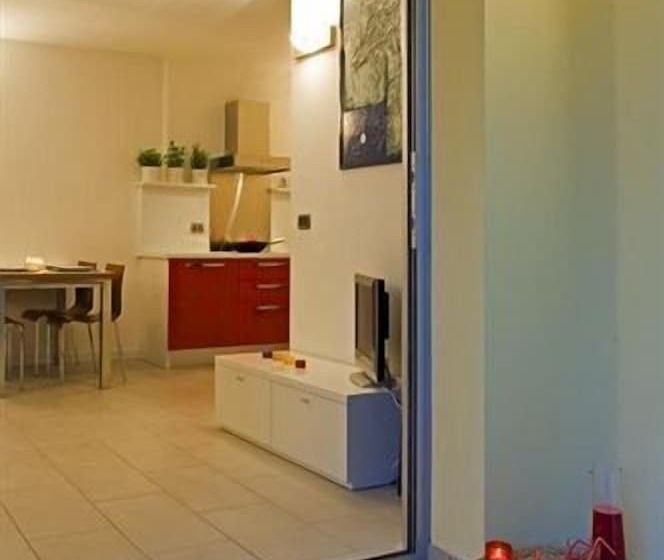 シニアスイート, Residence Hotel Hungaria