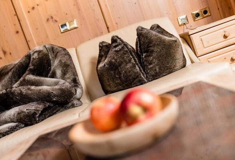 带1个卧室的豪华公寓, Apartments & Suites Hotel Garden