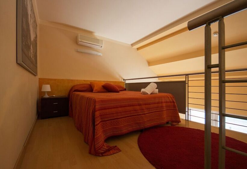 דירת חדר, Easy Space