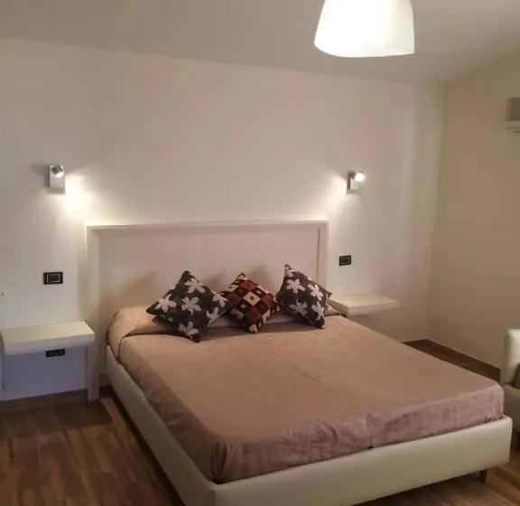 اتاق استاندارد چهار تخته, Villa Amico B&b San Leone