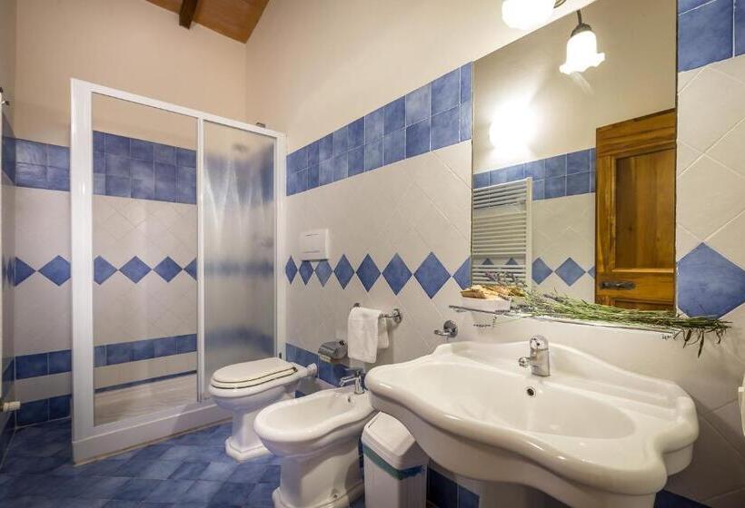 شقة غرفة واحدة, Villa S.andrea
