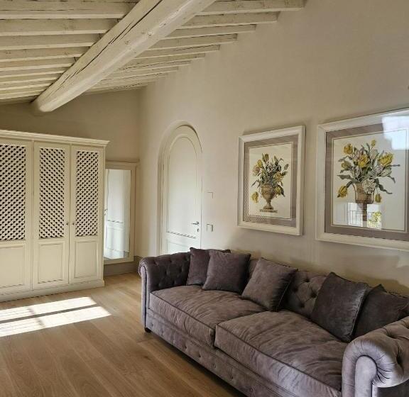 جناح, Villa S.andrea