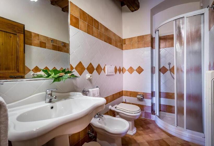 شقة غرفتين, Villa S.andrea