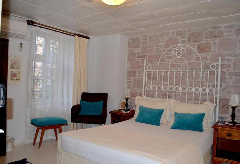 غرفة قياسية, Cunda Adali Pansiyon