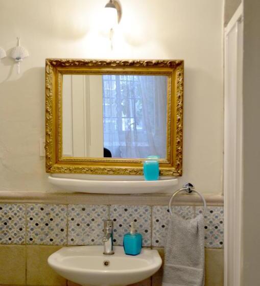 غرفة قياسية, Cunda Adali Pansiyon