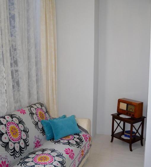 جناح, Cunda Adali Pansiyon