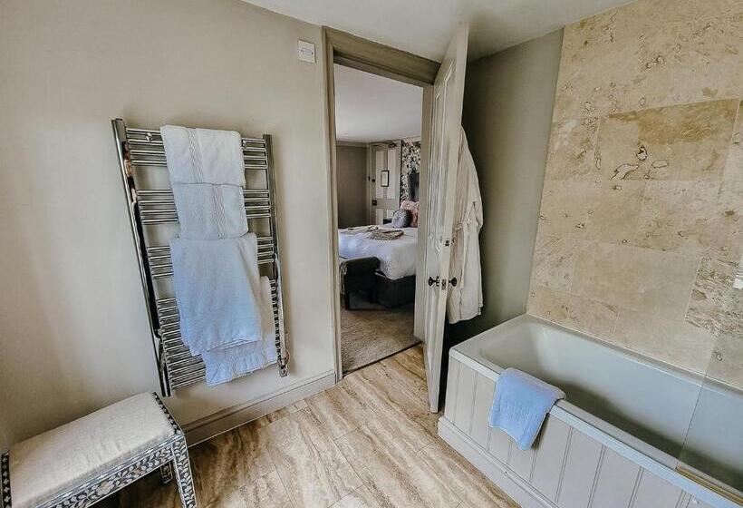 디럭스 룸, Verzon House