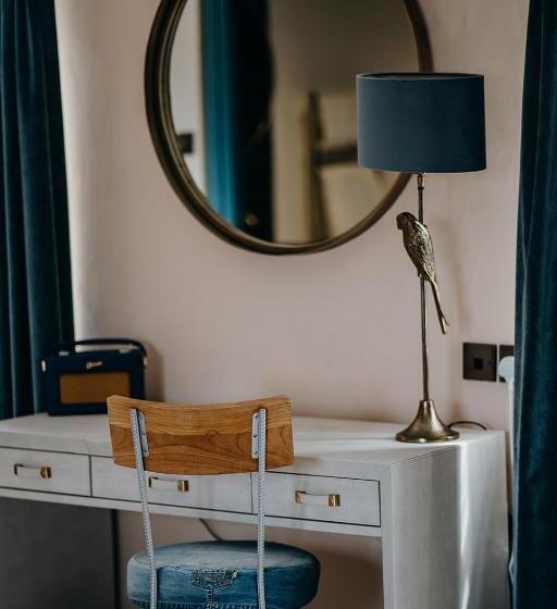 디럭스 룸, Verzon House