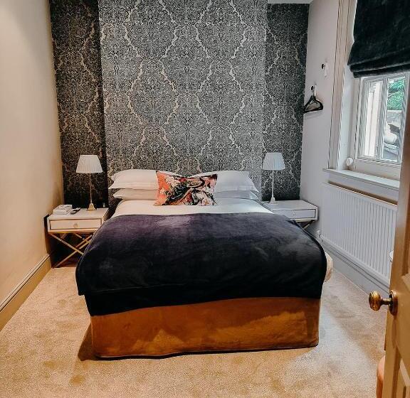 이코노미 룸, Verzon House