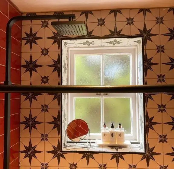 スタンダードシングルルーム, Verzon House
