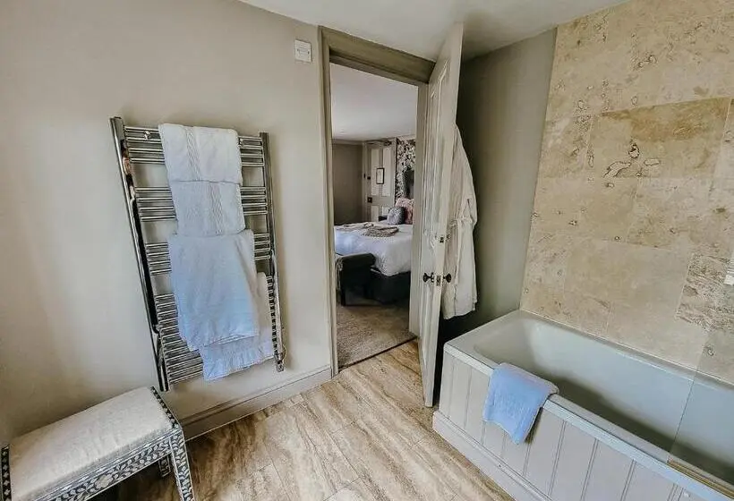 Deluxe-huone, Verzon House