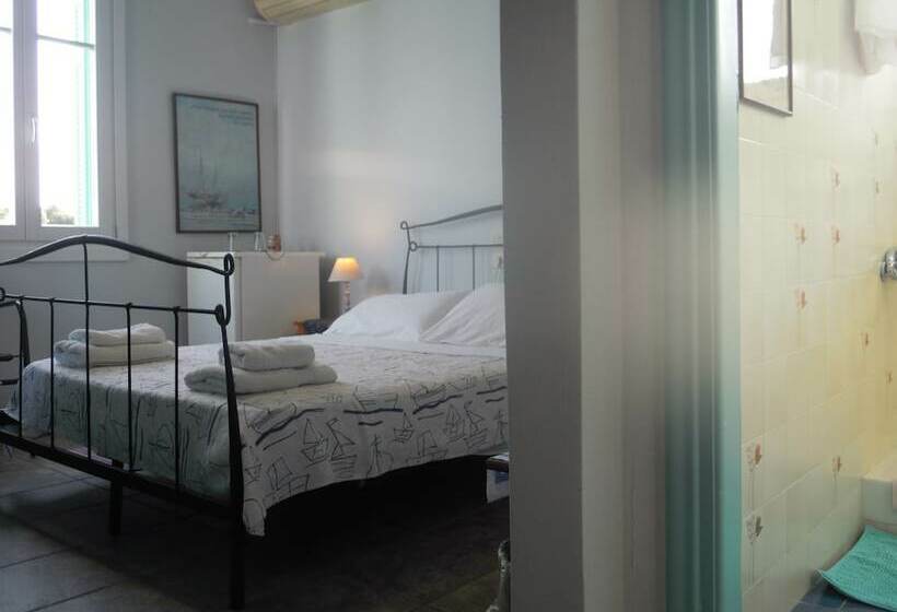 스탠다드 룸 바다 전망, Blue Dolphin