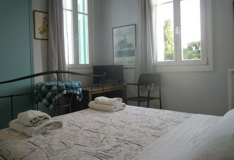 스탠다드 룸 바다 전망, Blue Dolphin