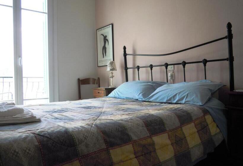 스탠다드 룸 바다 전망, Blue Dolphin