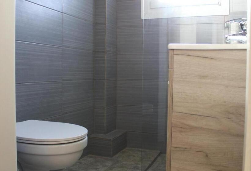 클래식 4인 룸, Blue Dolphin