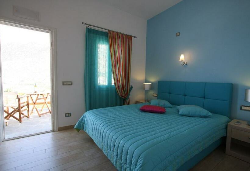 オーシャンビュースタンダードルーム, Efharis