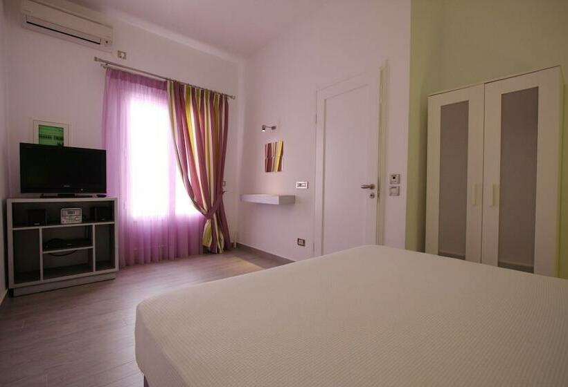 １ベッドルームアパートメント, Efharis