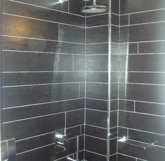 スタンダードルーム, Efharis