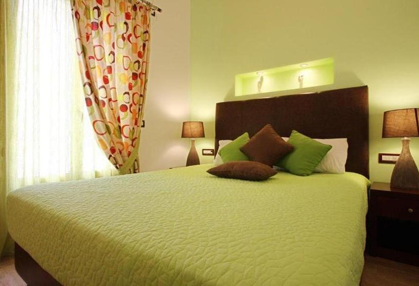 １ベッドルームアパートメント, Efharis