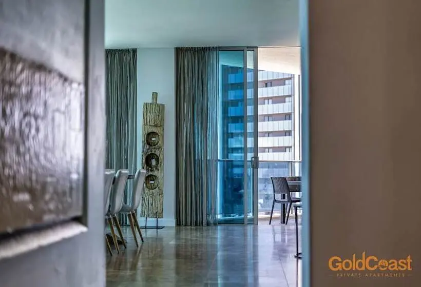 ペントハウスルーム, Gold Coast Private Apartments
