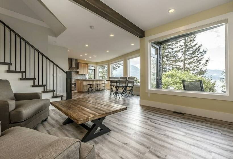 1间卧室的房子, The Lodge On Harrison Lake