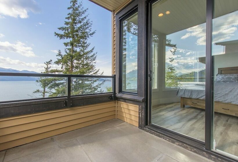 1间卧室的房子, The Lodge On Harrison Lake