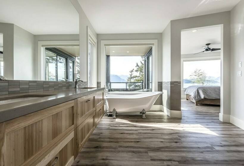 침실 1개 주택, The Lodge On Harrison Lake