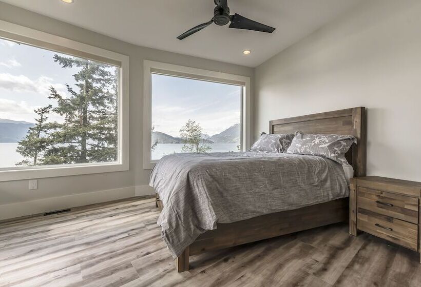 침실 1개 주택, The Lodge On Harrison Lake