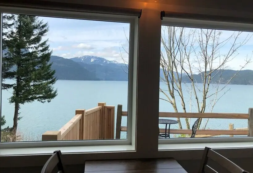 身障者適用スイートルーム, The Lodge On Harrison Lake