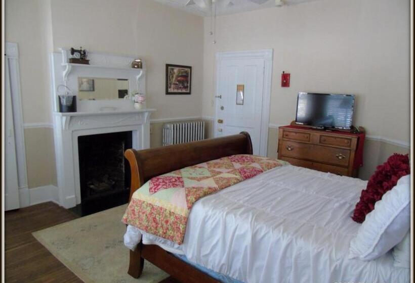 חדר סטנדרט, The Charleston Inn Hendersonville Nc
