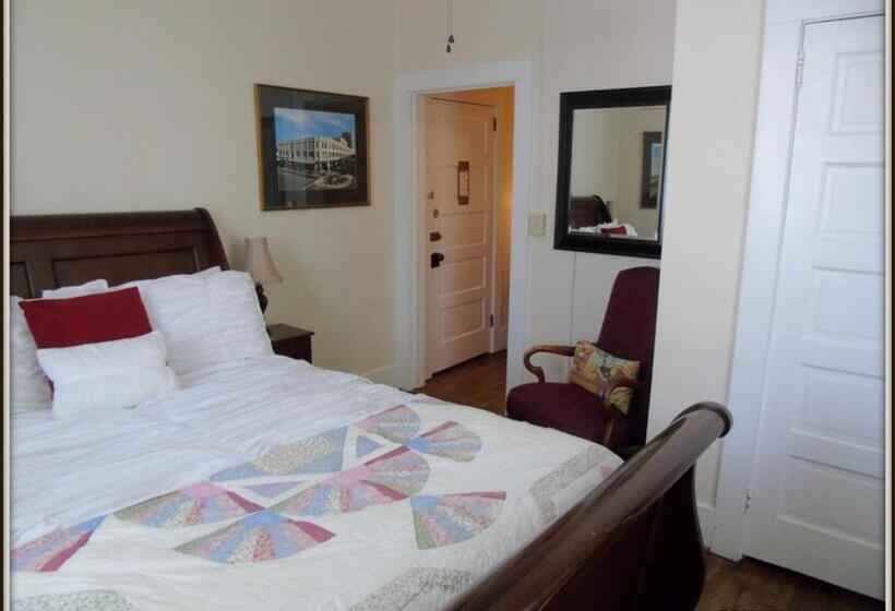 חדר סטנדרט, The Charleston Inn Hendersonville Nc