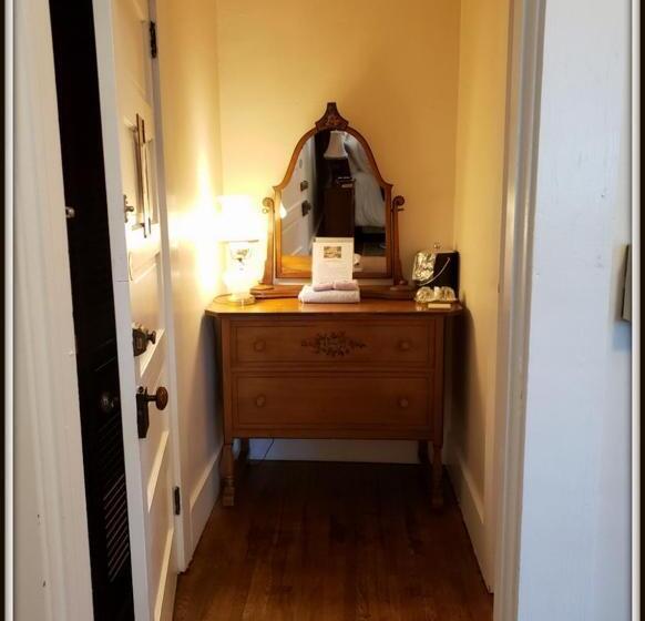 חדר סטנדרט, The Charleston Inn Hendersonville Nc