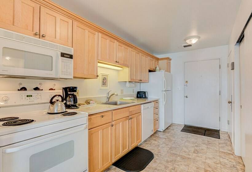 스탠다드 스튜디오 더블 침대, Inn At Otter Crest