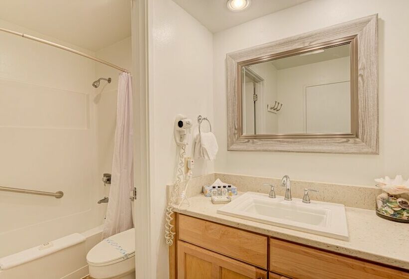 스탠다드 스튜디오 더블 침대, Inn At Otter Crest